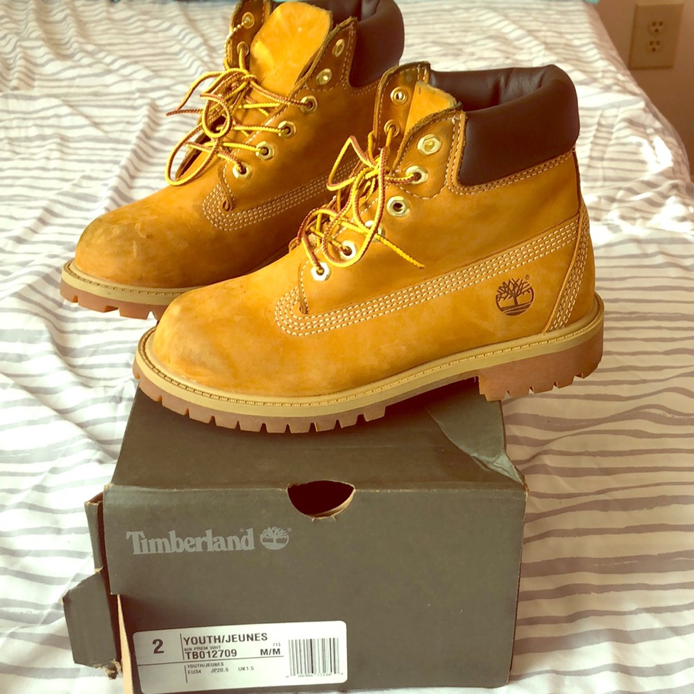 Timberland boot, worn but can be recovered/cleaned